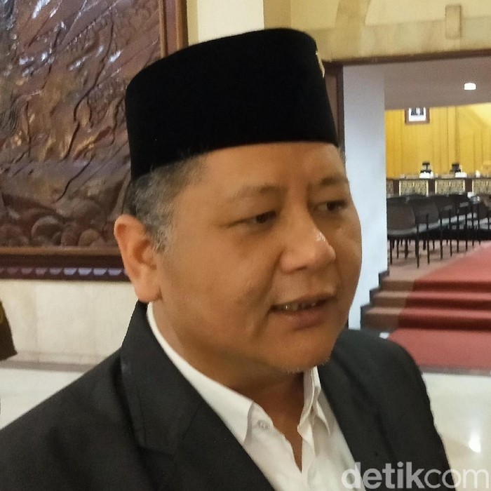 Wawali Kota Surabaya Wisnu Sakti Buana