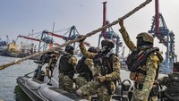 Latihan ini digelar di Dermaga JICT II Tanjung Priok, Jakarta. ANTARA FOTO/Muhammad Adimaja.