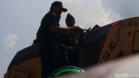 Selain itu, barang ilegal dan tanpa ijin edar juga sudah memiliki kekuatan hukum tetap.