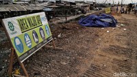 Jalan penghubung antara Tanggul Laut Cilincing-Pelabuhan Tanjung Priok dibangun sepanjang kurang lebih 6 km.