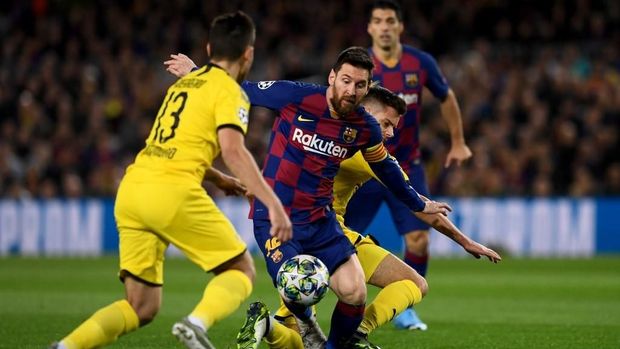 Lionel Messi mencetak satu gol dan memberikan satu assist di babak pertama.