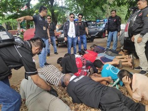 Tagih Utang Sambil Todong Senpi, 11 Preman Bayaran Ditangkap Polisi