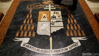 Setelah beberapa kali pembangunan dan beberapa kali mengalami kehancuran baik karena akibat bencana alam maupun karena perang, akhirnya saat ini Gereja Katedral Manila berdiri kokoh di distrik Intramuros, Filipina.