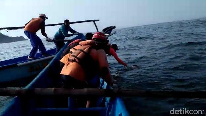 Seluruh Korban Kapal Terbalik di Pantai Gunungkidul Telah Ditemukan Seluruh Korban Kapal Terbalik di Pantai Gunungkidul Telah Ditemukan