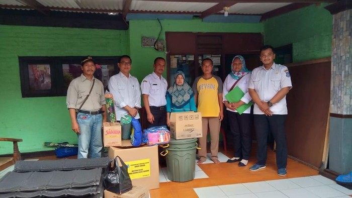 Pemkot Tangsel Beri Bantuan untuk Warga Muncul