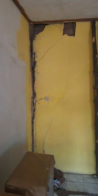 Rumah Terdampak Retakan Tanah, Warga Balewangi Garut Mengungsi