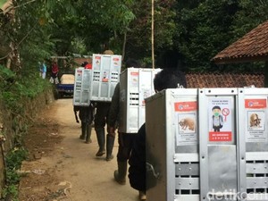 Melihat Proses 10 Kukang Jawa Dilepasliarkan di Gunung Sawal Ciamis
