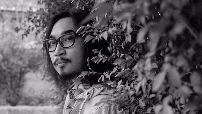 musik jadi jalan adhitia sofyan melepas kesedihan musik jadi jalan adhitia sofyan melepas kesedihan