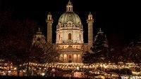 Pasar Karlsplatz Art Advent, Wina, Austria merupakan pasar alternatif bagi penggemar seni dan budaya untuk berbelanja produk bertema Natal dan banyak lagi. Anda dapat membeli kerajinan unik dan berkualitas tinggi orisinal dari para pengrajin berbakat (Agoda)