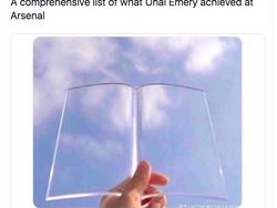 Meme Unai Emery Dipecat Arsenal Bikin Ozil Bahagia