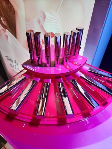 Laneige Rilis Lipstik Unik, Ada 6 Warna Dalam 1 Tabung