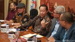 Diskusi Bola Liar Amandemen Konstitusi