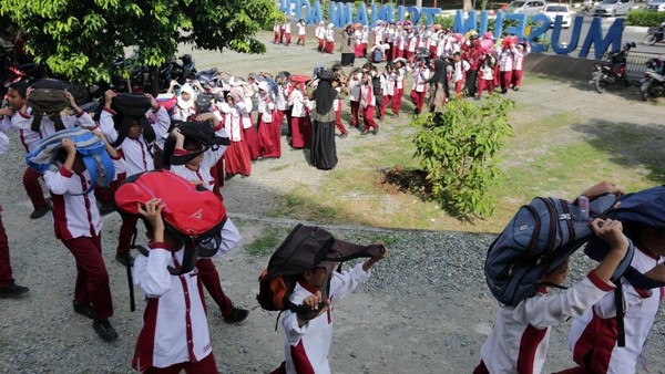 Ribuan Siswa Sekolah di Aceh Ikuti Simulasi Evakuasi Bencana