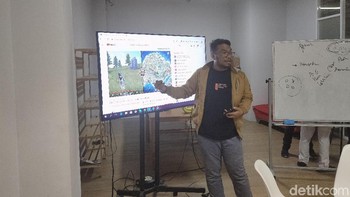 Pada hari pertama program, peserta diajak melatih skill in-game lewat turnamen mini dan sesi mentoring.  (Foto: detikINET/Virgina Maulita Putri)