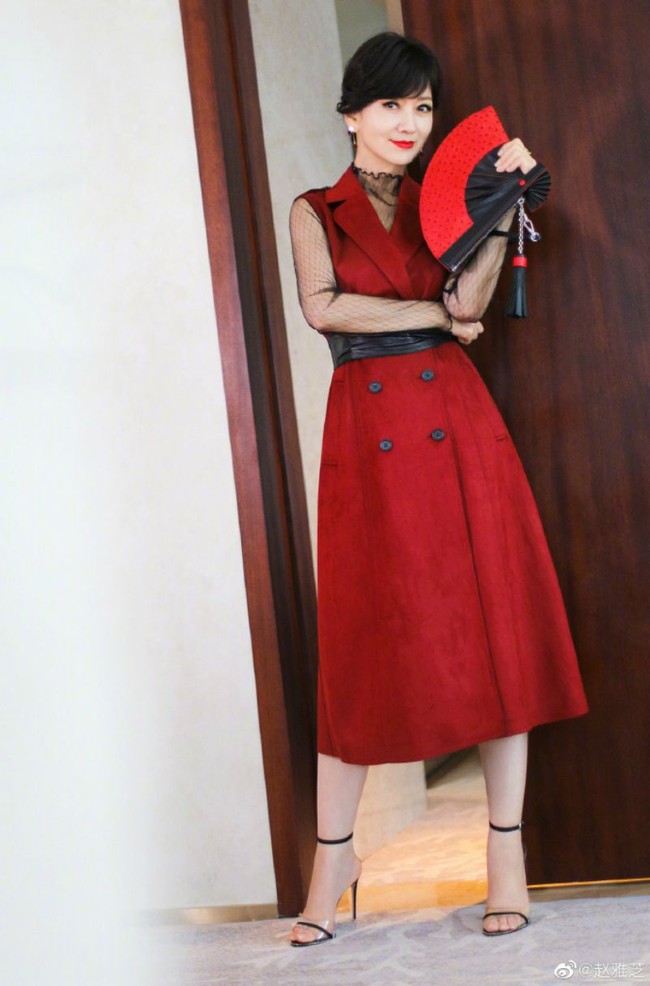 Meskipun usianya sudah tak muda, banyak penggemar berdecak kagum pada pesona yang dimiliki oleh Chiu. Banyak yang bertanya-tanya bagaimana mungkin ia tetap tampil cantik dan sama sekali tak menua sejak pertama kali tampil di layar televisi. Foto: dok. Ist