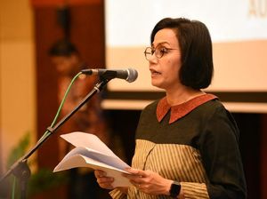 Di Depan Nadiem, Sri Mulyani Ungkap Rp 200 T untuk Gaji Guru