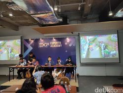 Serunya Latihan Mobile Legends Bareng Profesional