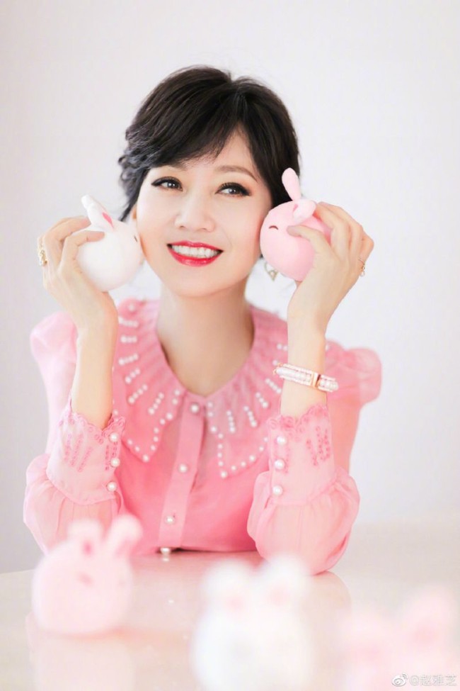 Pertama-tama, aku harus cukup tidur. Tidak peduli seberapa larutnya aku tidur, aku memastikan tidur 8 sampai 10 jam, kata Chiu berbagi tips awet mudanya pada wawancara kepada Shanghai Morning Post. Foto: dok. Ist