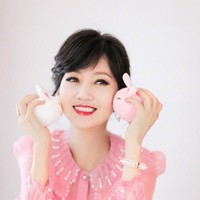 Pertama-tama, aku harus cukup tidur. Tidak peduli seberapa larutnya aku tidur, aku memastikan tidur 8 sampai 10 jam, kata Chiu berbagi tips awet mudanya pada wawancara kepada Shanghai Morning Post. Foto: dok. Ist