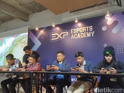 Serunya Latihan Mobile Legends Bareng Profesional