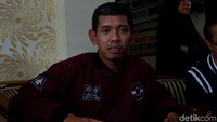 Ahmad Fauzi merupakan kades Batur terpilih yang akan dilantik pada 11 Desember 2019 mendatang. Saat ini, ia menjabat sebagai Kaur Perencanaan di Pemerintah Desa Batur.