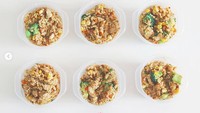 Resep-resep menu sehat Jee Won begitu diminati followers-nya. Ia pernah membuat nasi goreng berbahan beras cokelat dengan topping banyak sayuran. Foto: Instagram love__lean
