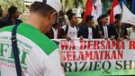 Mahasiswa Geruduk Kemenko Polhukam Tuntut Habib Rizieq Dipulangkan
