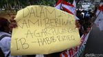 Mahasiswa Geruduk Kemenko Polhukam Tuntut Habib Rizieq Dipulangkan