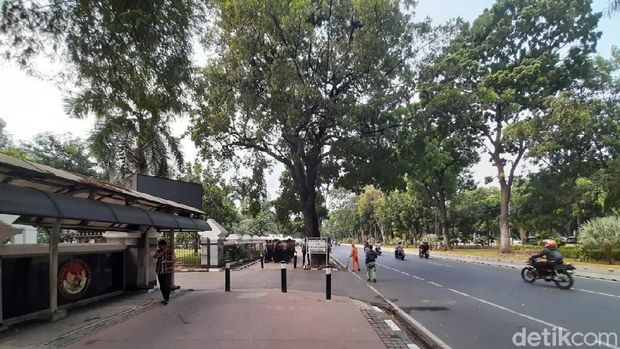 Usai Audiensi, Massa yang Demo di Kemenko Polhukam Bubarkan Diri