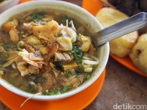 3 Resep Soto Ayam Kuah Bening yang Segar Gurihnya Juara