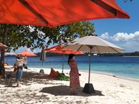 Turis di Pantai Lihaga (Afif Farhan/detikcom)