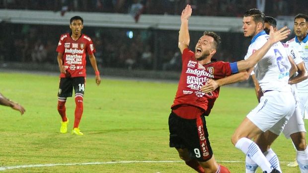 Supardi Bantah Sengaja Buat Gol Bunuh Diri Saat Persib Kalah