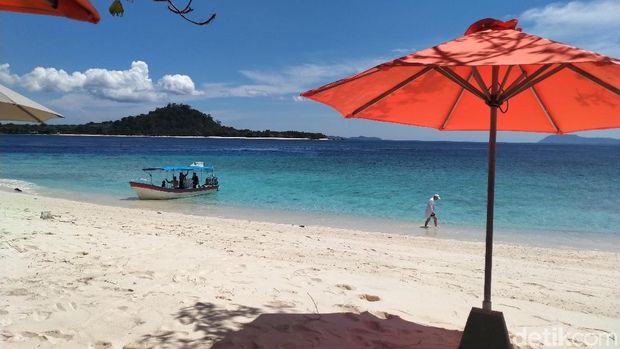 Turis China di Pulau Lihaga