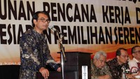 Rapat kerja bersama KPU tingkat Kabupaten/Kota di Jawa Tengah tersebut juga membahas penyusunan rencana kerja dan anggaran jelang pemilihan serentak tahun 2020. 