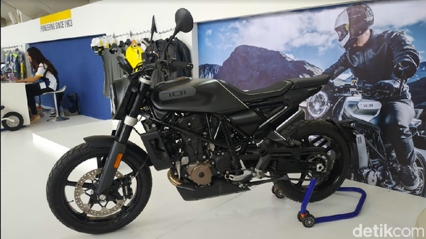 Husqvarna Mejeng di IIMS Motobike Expo 2019