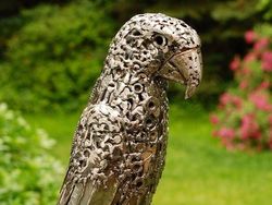 Keren! Saat Seniman Sulap Sampah Jadi Karya Menganggumkan