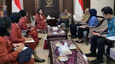 Kowani Diterima Mensesneg Pratikno