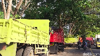 Namun meski punya sumber daya alam melimpah dan fasilitas pengolahannya, ternyata kota-kota di Kalimantan Timur masih saja kekurangan bahan bakar. Utamanya jenis solar dan premium. Foto: Luthfi Anshori/detikOto