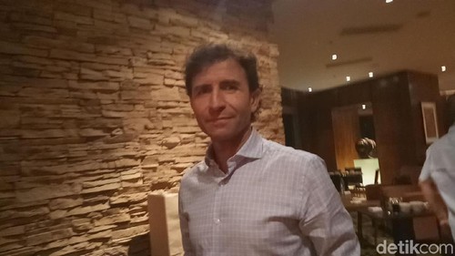 Luis Milla senang bukan main bisa kembali berkomunikasi lagi dengan PSSI. Dia bahkan sudah melupakan kejadian tunggakan gaji PSSI.