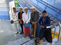 Malam Ini, Massa Reuni 212 Mulai Berdatangan via Stasiun Juanda