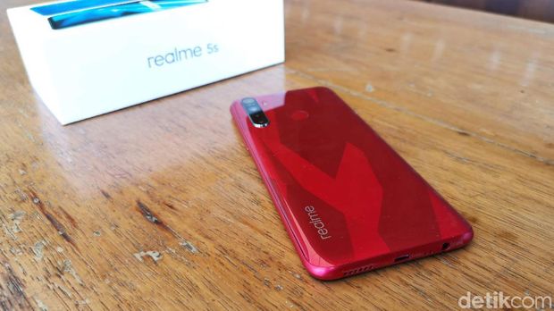 Review Singkat Realme 5s, Ponsel Rp 2 Jutaan Berkamera 48 Megapixel