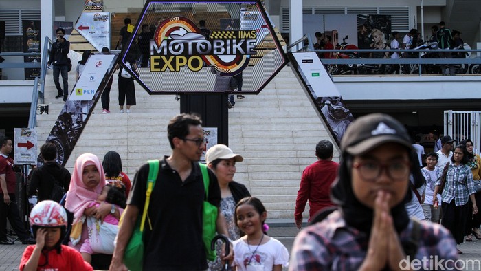IIMS Motobike memasuki hari terakhir. Acara yang digelar di Istora, Jakarta ini masih ramai dikunjungi warga.