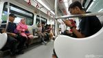 Naik LRT Jakarta Kini Cuma Bayar Rp 5.000