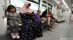 Naik LRT Jakarta Kini Cuma Bayar Rp 5.000