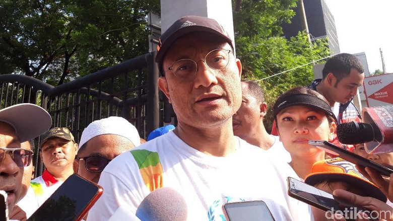 Mensos Juliari Minta Kuota CPNS untuk Penyandang Disabilitas Ditambah Mensos Juliari Minta Kuota CPNS untuk Penyandang Disabilitas Ditambah