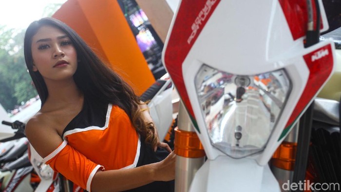 KTM meluncurkan motor trail baru di IIMS Motobike Expo 2019