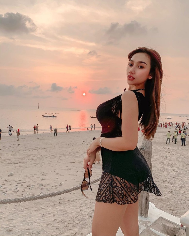 Viral Model Seksi Tolak Tes Urine di Kelab Malam Bali, Ini Faktanya