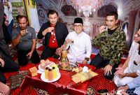 Menikmati Nasi Kebuli dan Roti Kamir Khas Timur Tengah di 'Arabian Street Food'