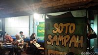 Semerbak Rempah Dalam Semangkuk Soto Sampah