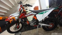 Motor ini memiliki desain frame yang baru dengan tingkat kekokohan yang lebih tinggi. 